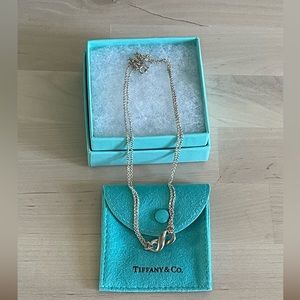 Tiffany infinity necklace #necklace #tiffany&co #luxury